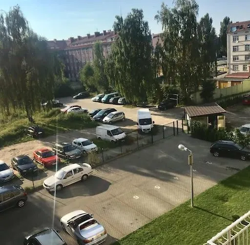 New In Downtown /parking 公寓