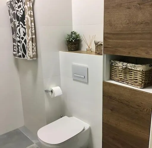 公寓 New In Downtown /parking 斯武普斯克